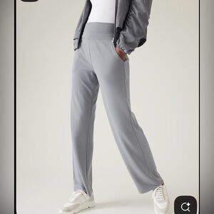 Athleta Seasoft Mid Rise Straight Pant Small Tall Gray Lounge Travel EUC